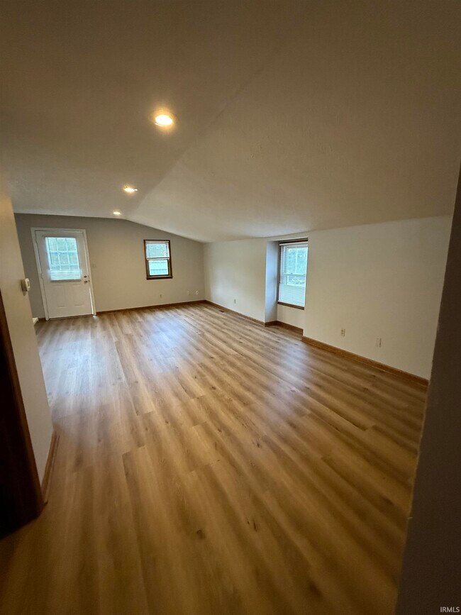 Foto del edificio - 1024 W Country Club Dr