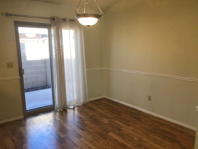 Building Photo - 1863 W 950 N