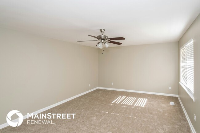 Foto del edificio - 5712 Oakhill Dr
