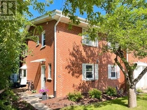 Building Photo - 290 Westcourt Pl