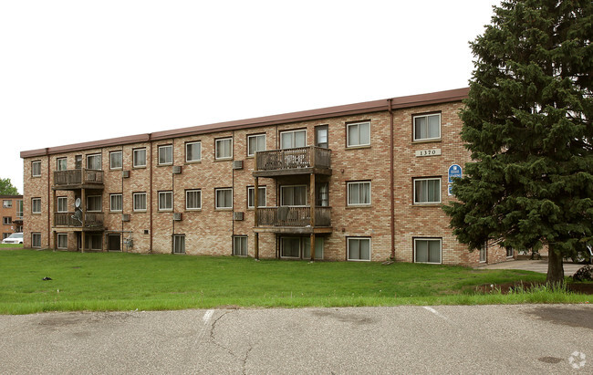 Building Photo - New Brighton Apartments