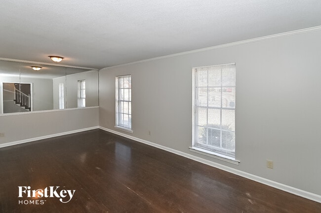 Foto del edificio - 3148 Glen Echo Dr