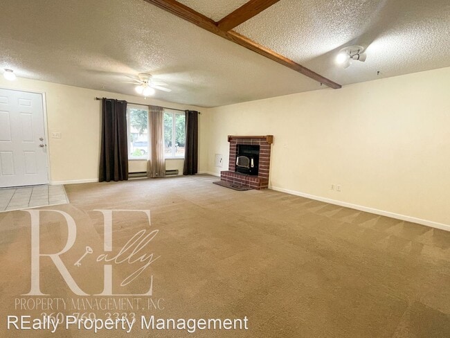 Building Photo - 3 br, 2 bath House - 1358 NW Fox Run