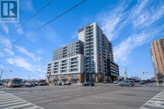 Building Photo - 1350-1350 Ellesmere Rd