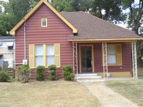 Building Photo - 1507 E 17th Ave