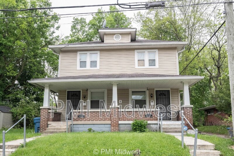 Foto principal - 413 W 40th St