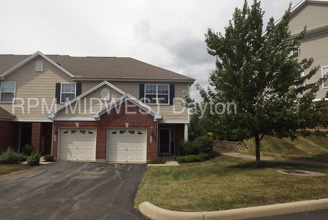 Building Photo - Beavercreek 3 Bed 2.5 Bath Condo!