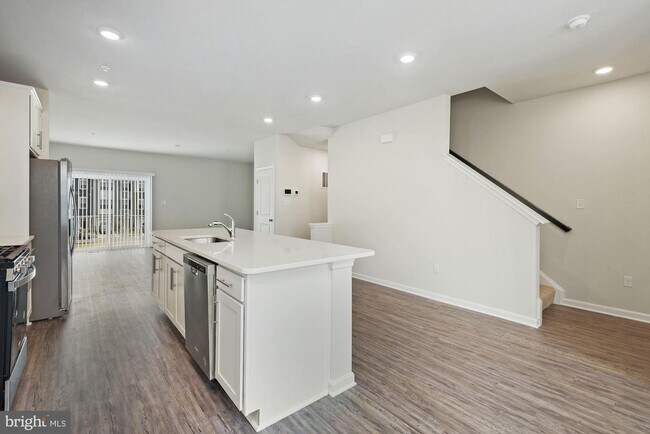 Foto del edificio - 1807 Kellington Ct