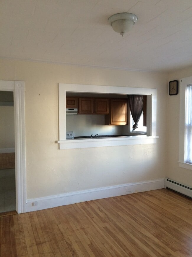 Building Photo - 108 Alsace St