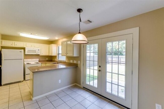 Fotografía del edificio - 521 E House St