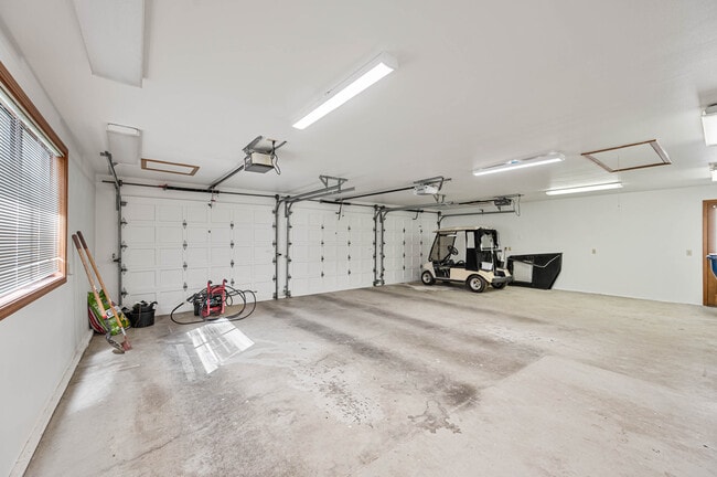 3-car garage - 12371 Rainier Dr
