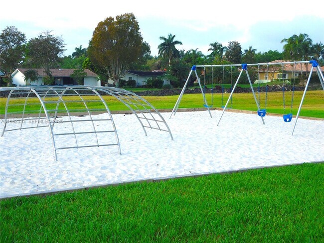 Foto del edificio - 7730 Camino Real