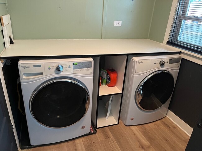 Foto del edificio - 113 Brookline Rd