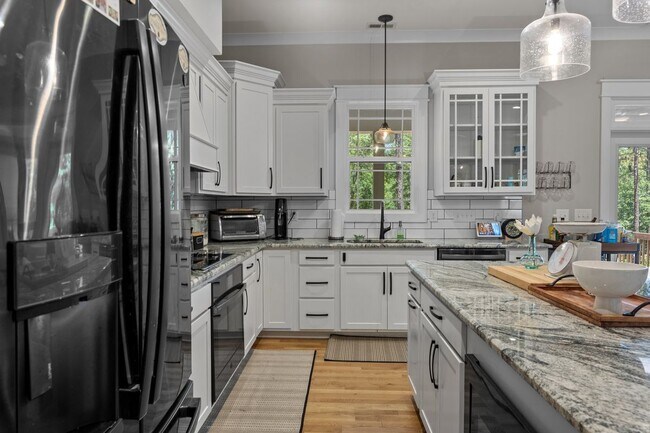 Building Photo - 24 Kilbride Dr