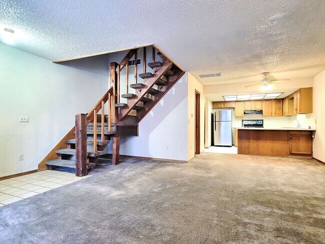 Foto del edificio - 14011 Fairhill Ave