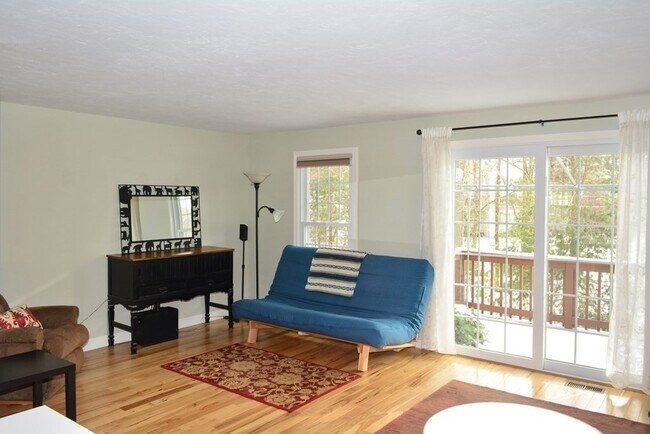 Building Photo - 17 Bellwood Cir