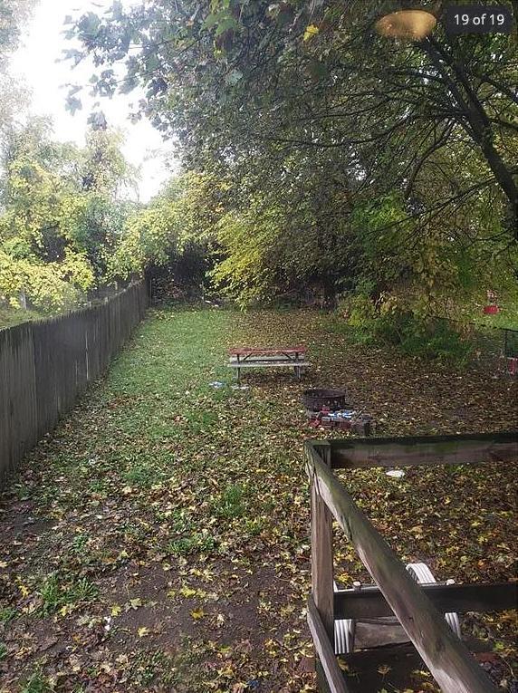 Building Photo - 1127 W 11th St