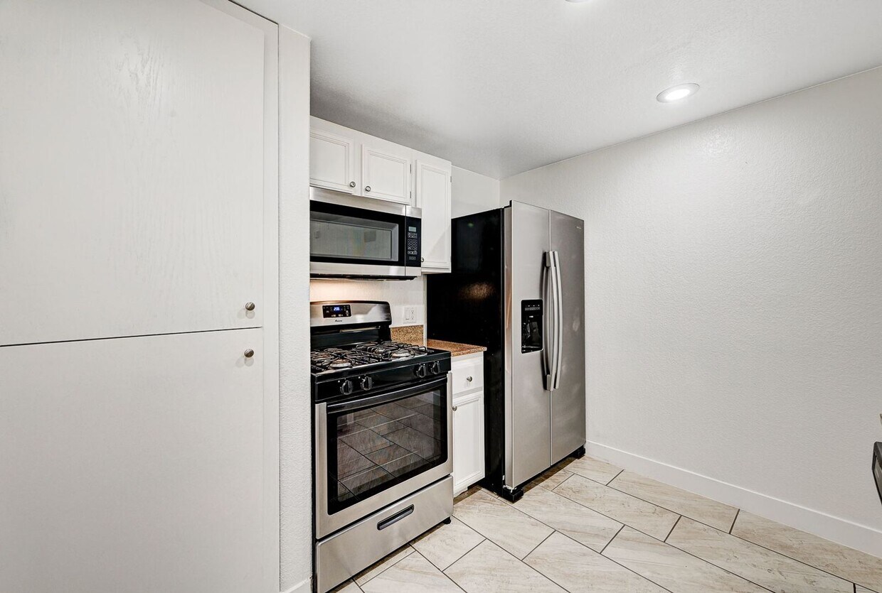 Foto principal - Adorable One Bedroom Walking Distance to L...