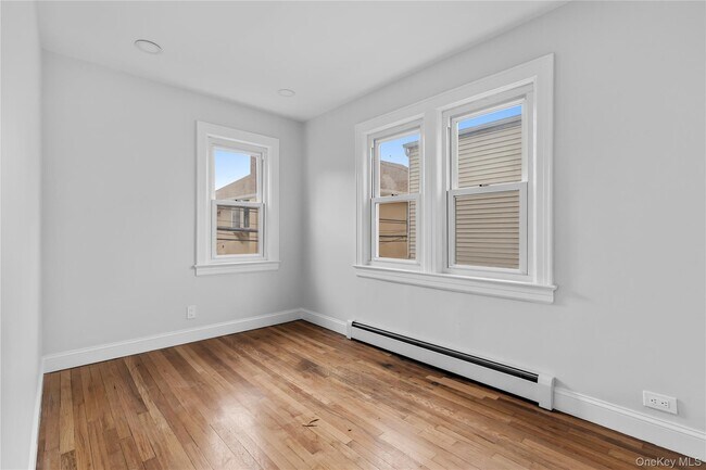 Foto del edificio - 119 Belmont Ave