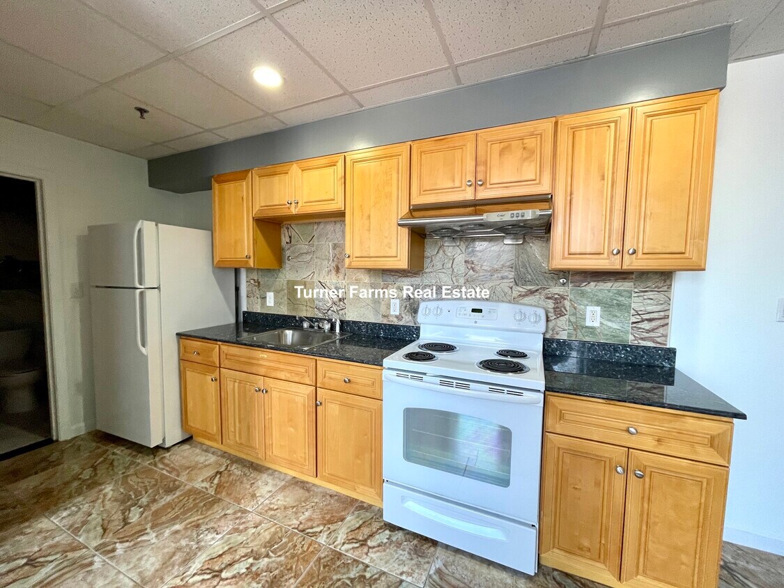 Foto principal - 72 Kneeland St
