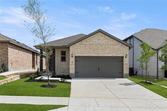 Building Photo - 3105 Sedge Grass Dr