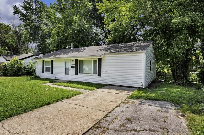 Building Photo - 9713 Dennis Dr