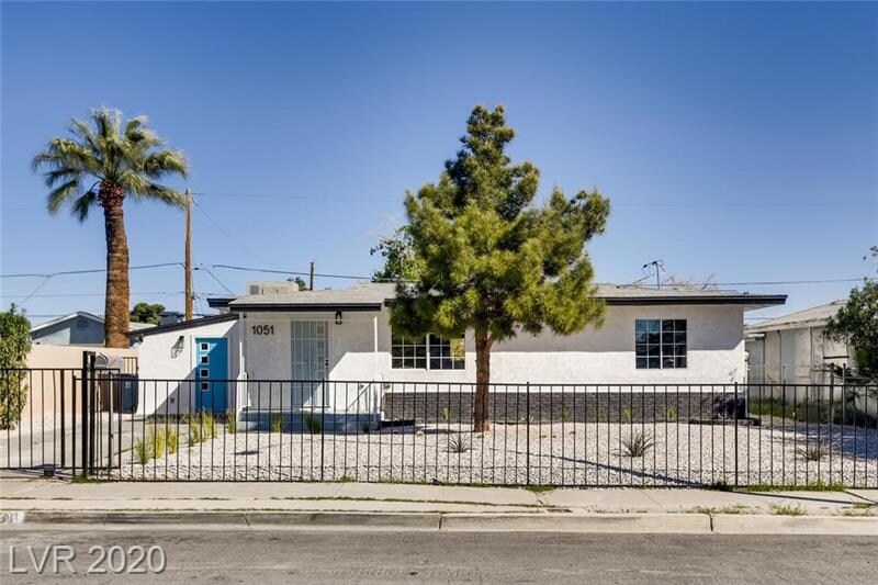 Primary Photo - 1051 E Howard Dr