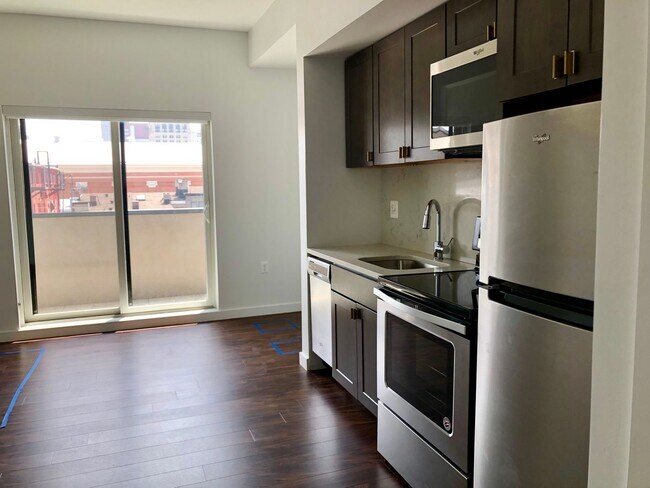 Foto del interior - 824 N Calvert St