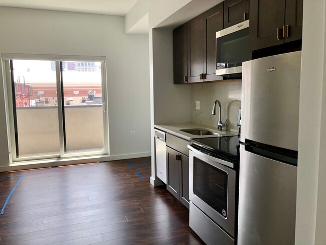 Photo - 824 N Calvert St Apartments