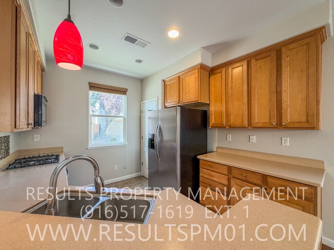 Building Photo - 12 Crevalle Pl