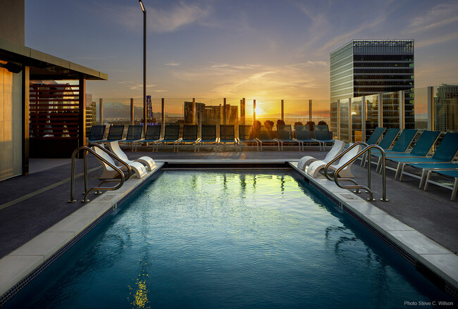 Liberty Sky Apartments Pool - Liberty Sky