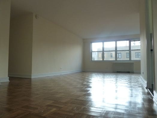 Building Photo - 885 8th Ave