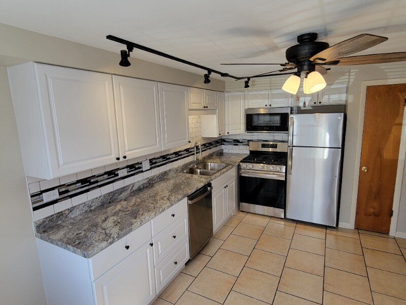 Foto principal - 713 Lake St