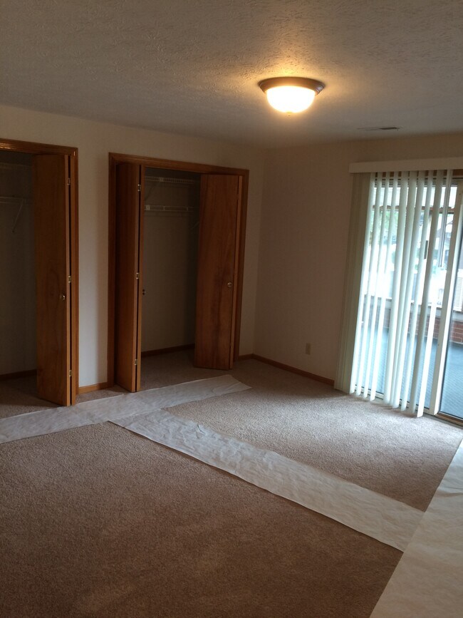Dormitorio principal - 7065 Starcliff Ave NW