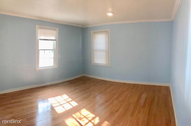 Foto del edificio - 4 br, 1 bath House - 239 Pearl Street