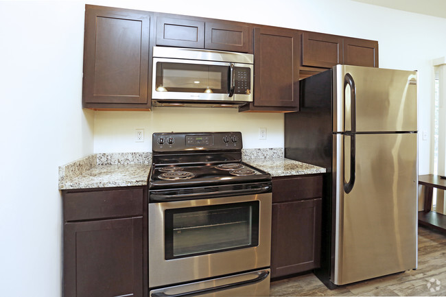 2 BR, 2 BA Standard - kitchen - 314 E White St