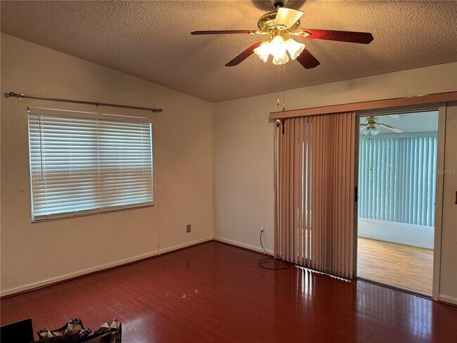 Foto del edificio - 1605 Cherry Hill Rd