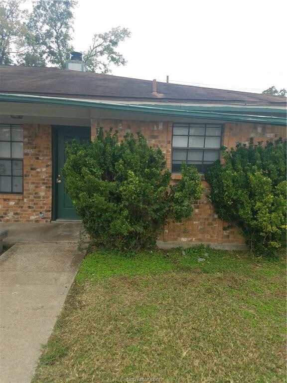 Primary Photo - 2400 Pecan Ridge Dr