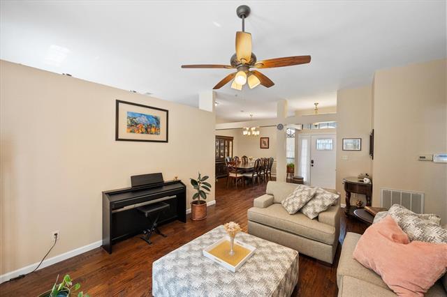 Building Photo - 4137 Mapleridge Dr