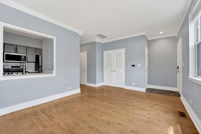 Foto del edificio - 754 W Evergreen Ave