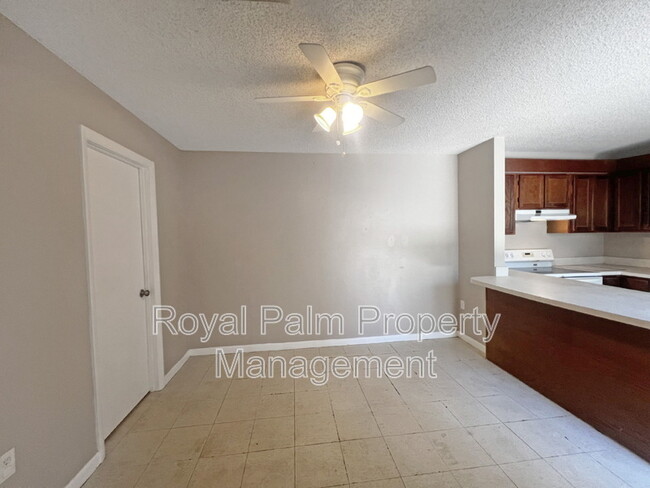 Building Photo - 5241 Cedarbend Dr
