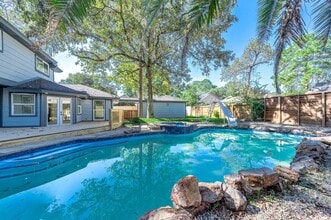 Building Photo - 3511 Tree Ln