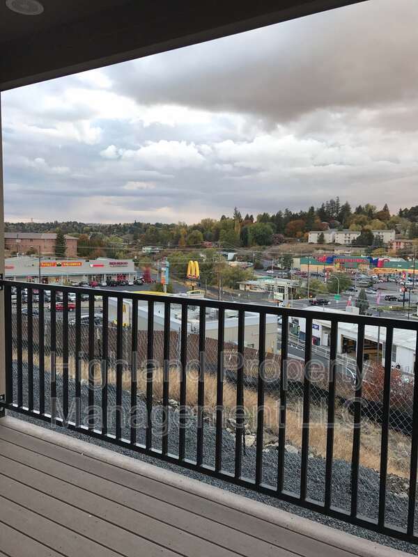 Foto del edificio - 530 NE Stadium Way