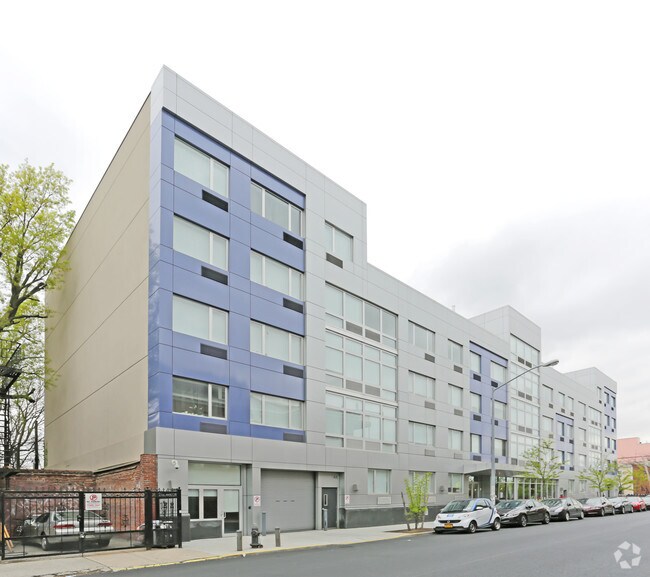 Building Photo - Dekalb 1209