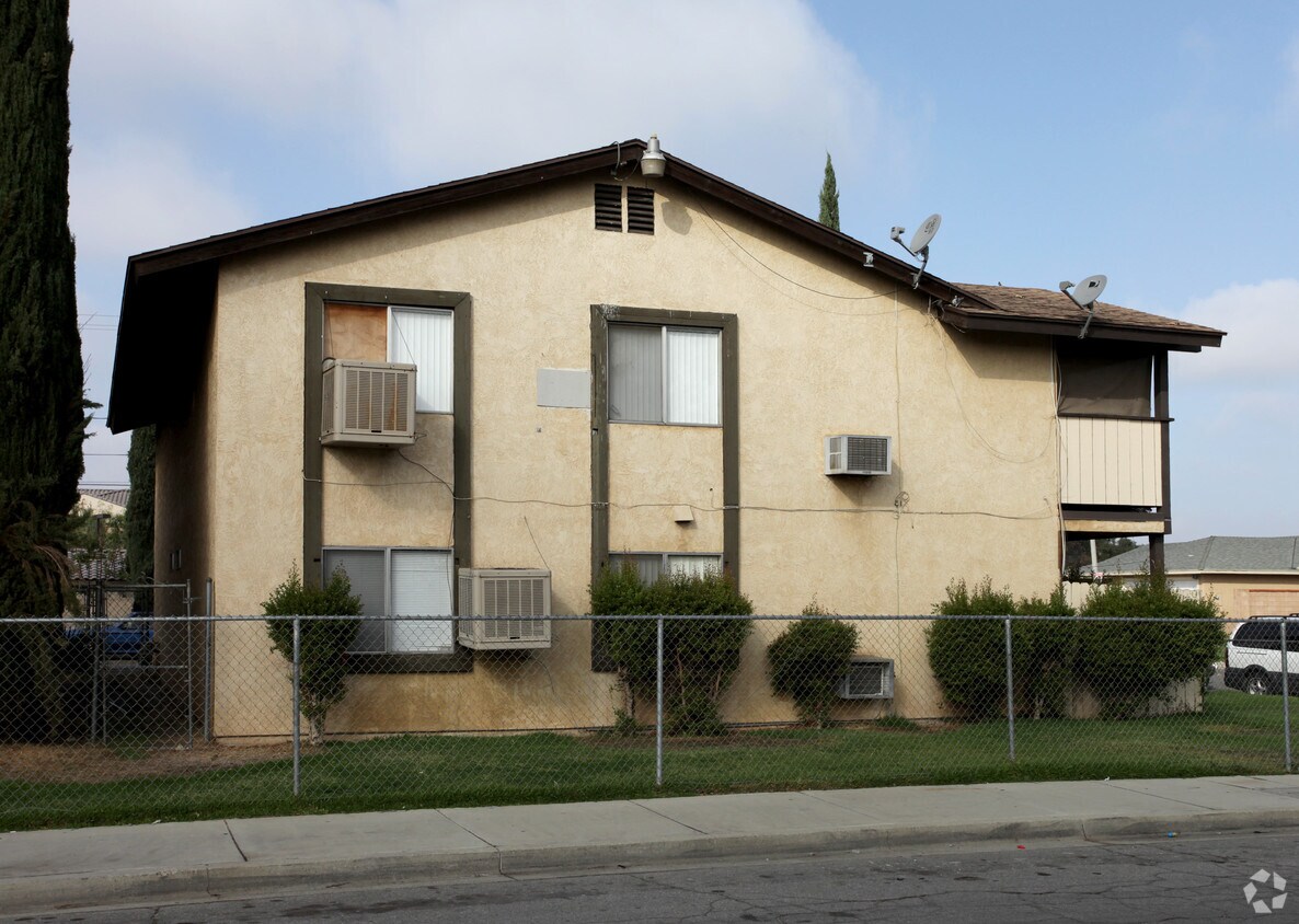 Building Photo - 22751 Bay Ave