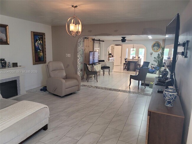 Foto del edificio - 6691 W 15th Ct