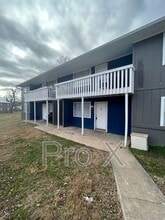 Building Photo - 1605 Juniper Cir
