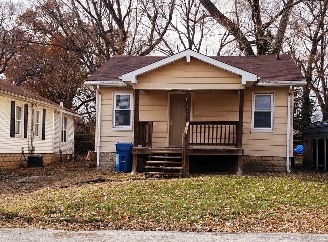 1126 Vernie Ave, Alton, IL 62002 House Rental in Alton, IL