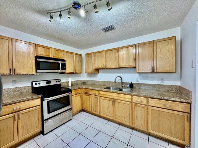 Foto del edificio - 22205 SW 103rd Ave
