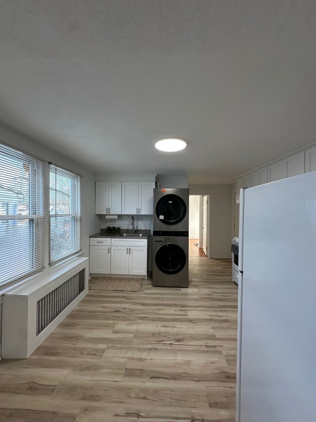 Building Photo - 48 Liberty St